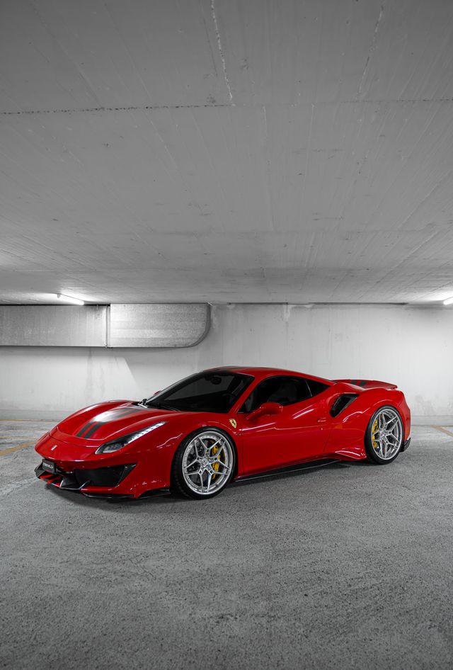 Ferrari 488 Pista