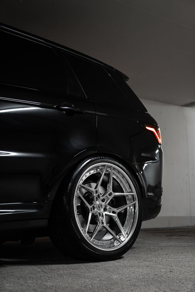 Land Rover Range Rover SVR